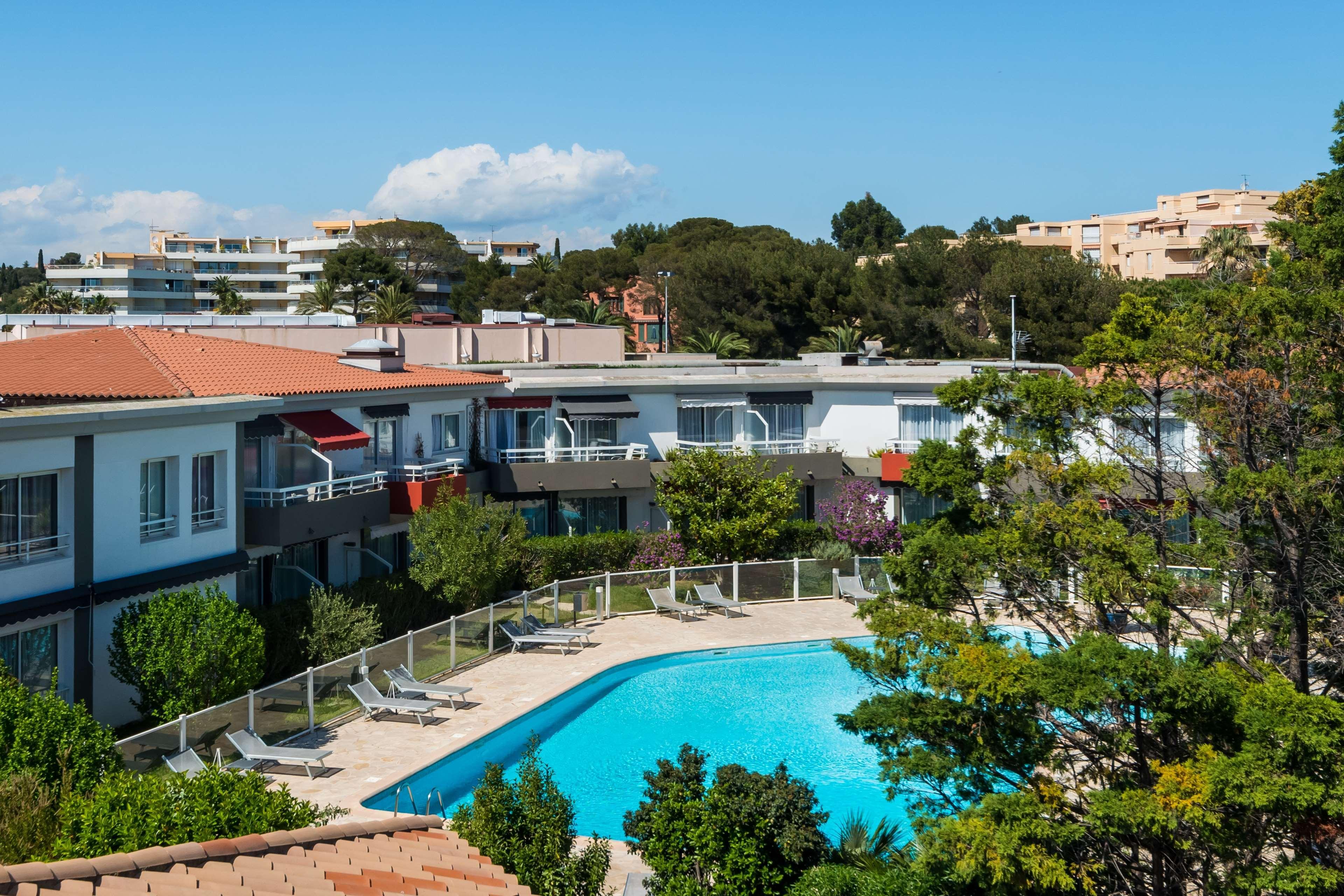 Best Western Plus La Marina Saint-Raphaël Buitenkant foto