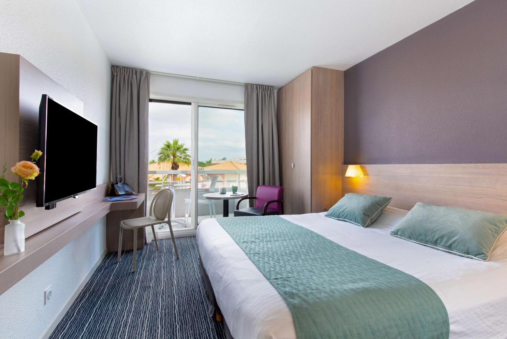 Best Western Plus La Marina Saint-Raphaël Buitenkant foto