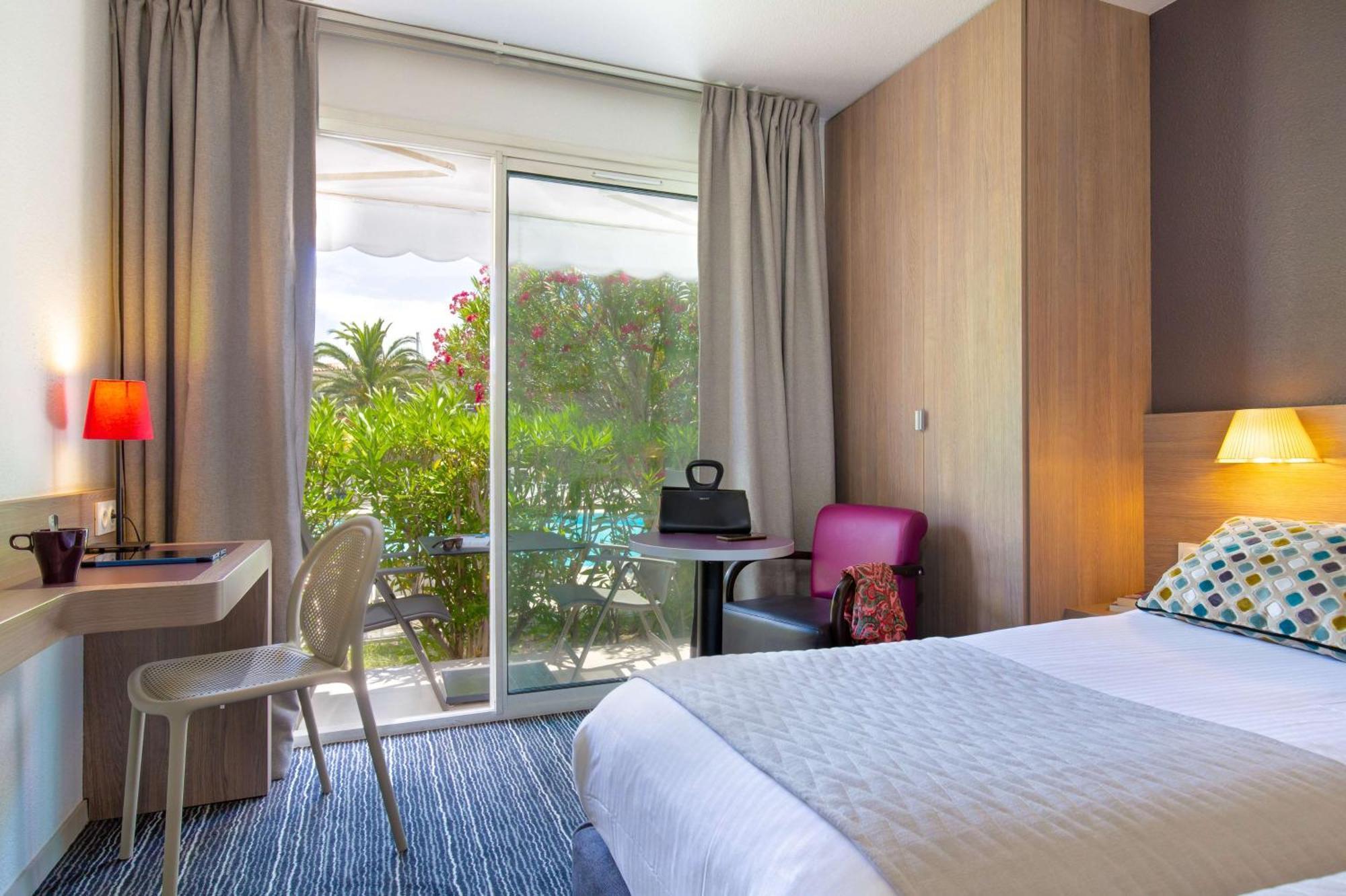 Best Western Plus La Marina Saint-Raphaël Buitenkant foto