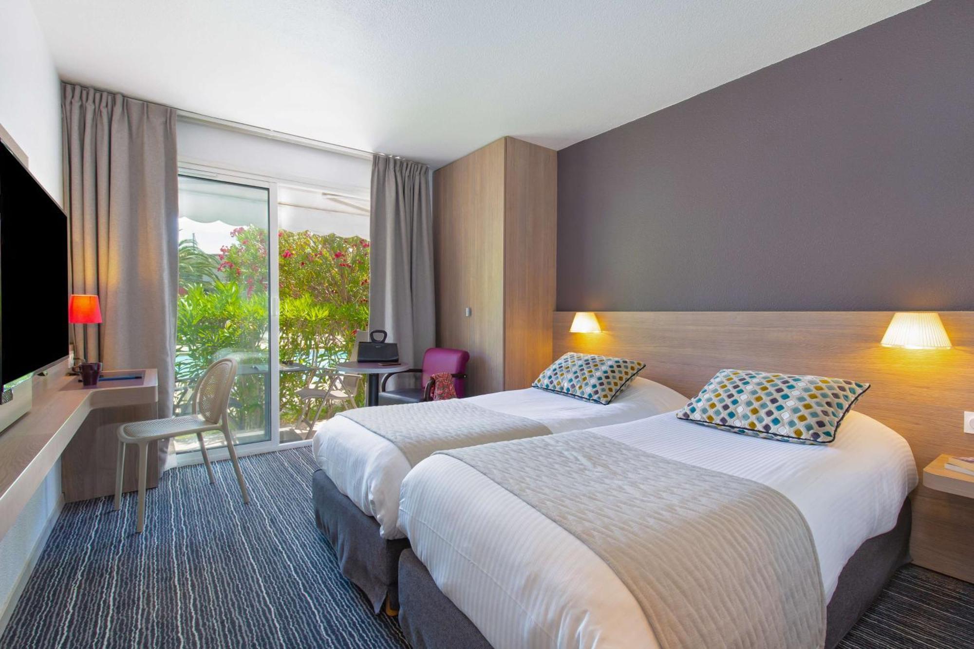 Best Western Plus La Marina Saint-Raphaël Buitenkant foto