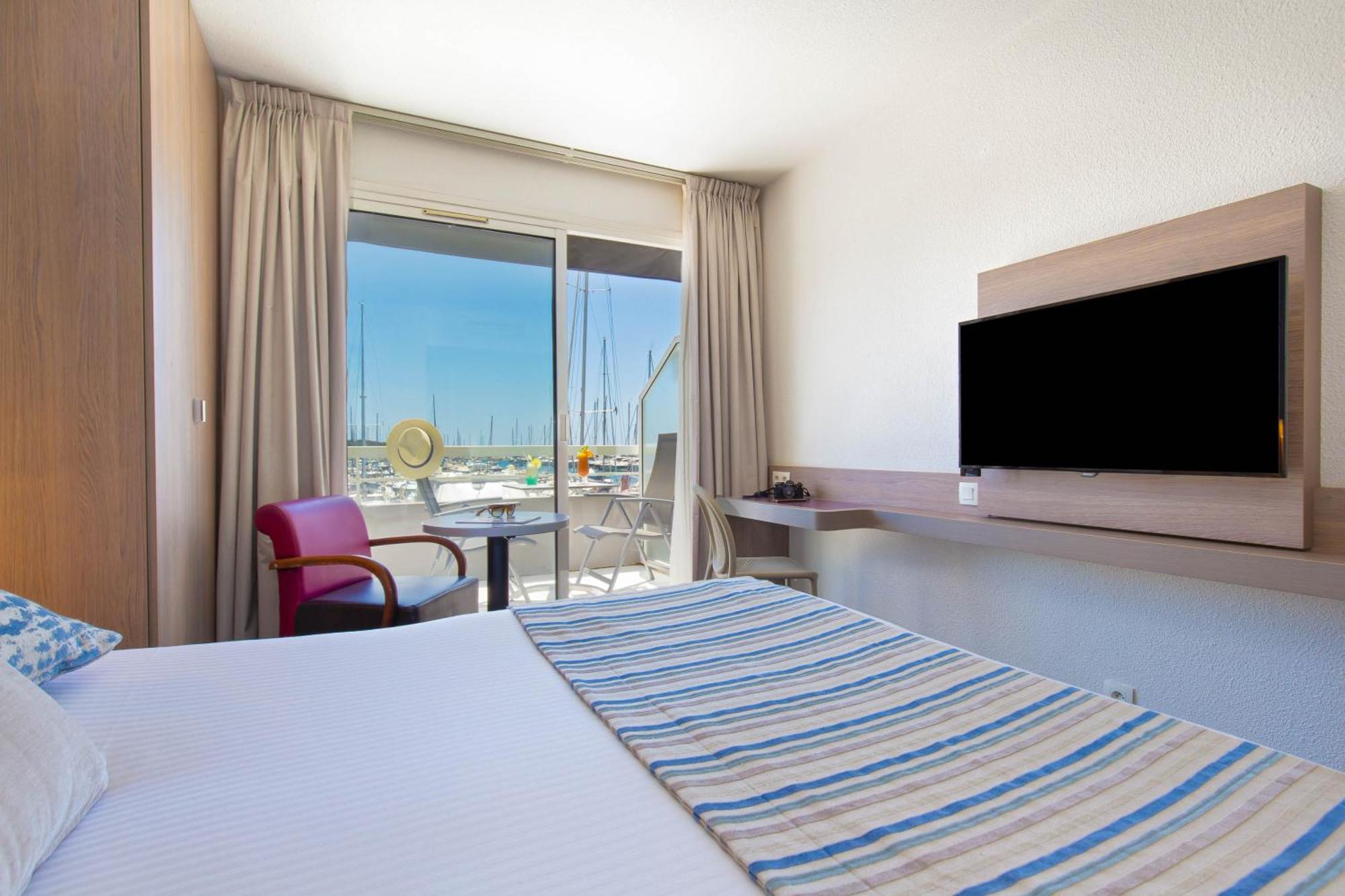 Best Western Plus La Marina Saint-Raphaël Buitenkant foto