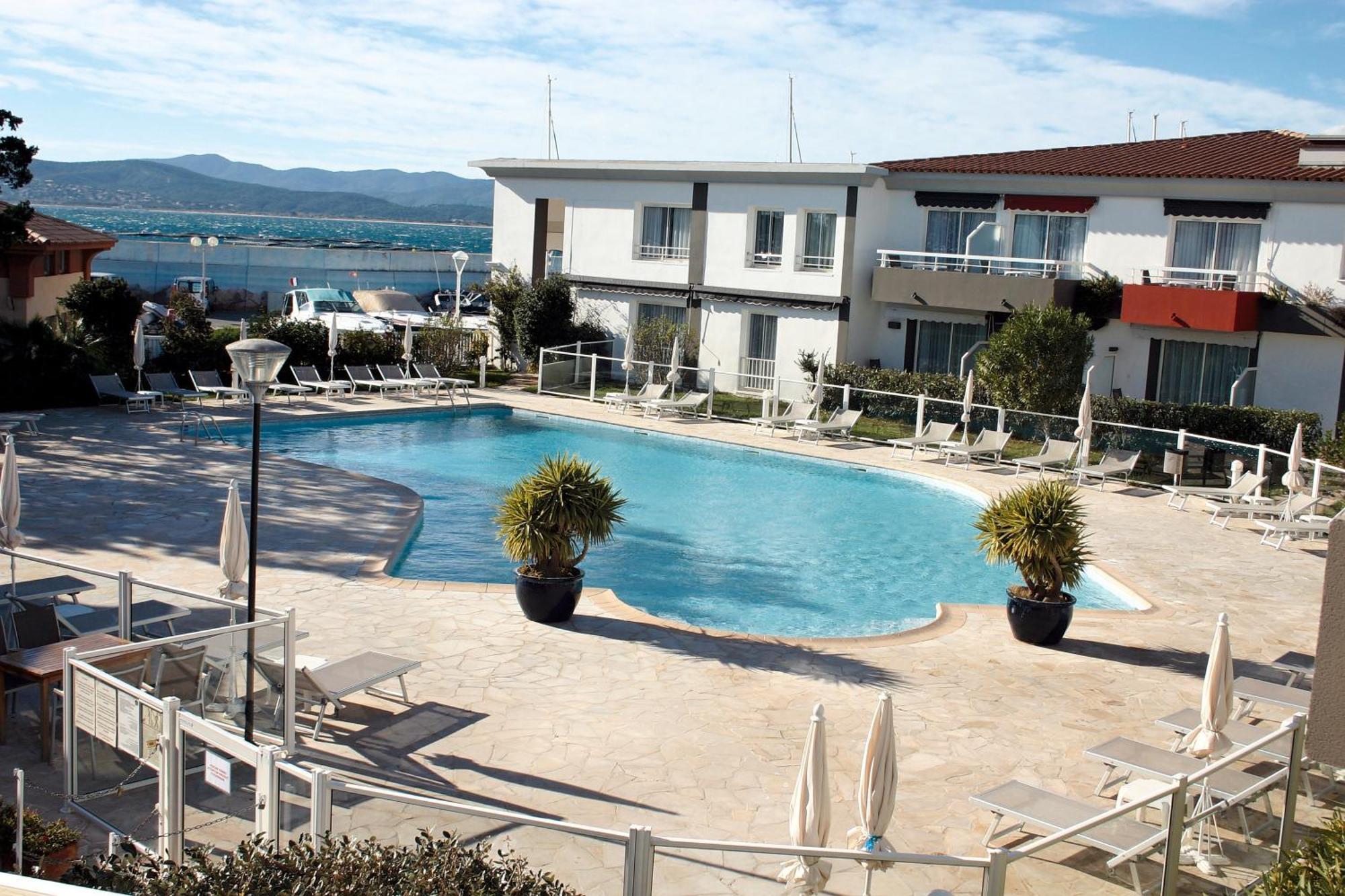Best Western Plus La Marina Saint-Raphaël Buitenkant foto