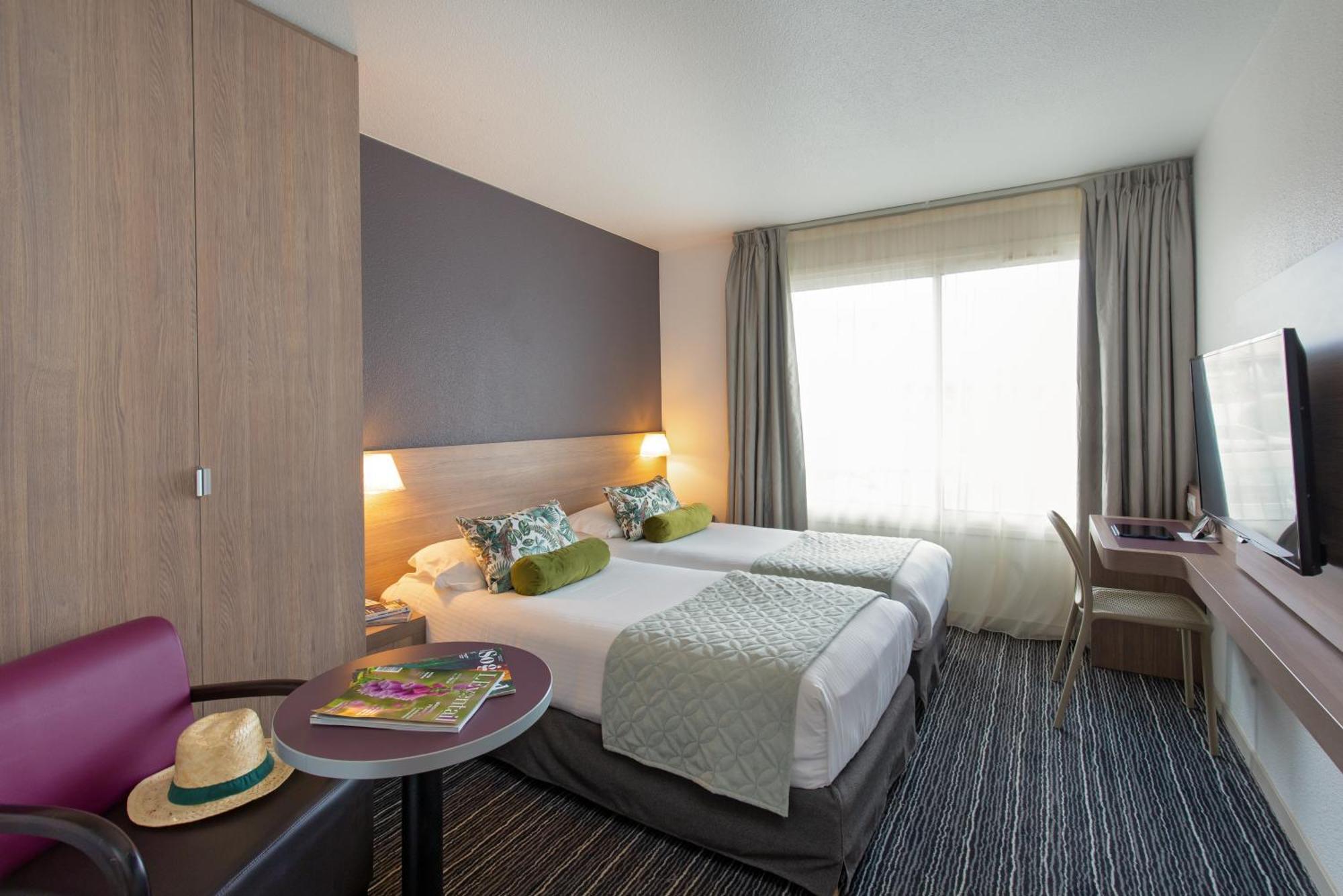 Best Western Plus La Marina Saint-Raphaël Buitenkant foto