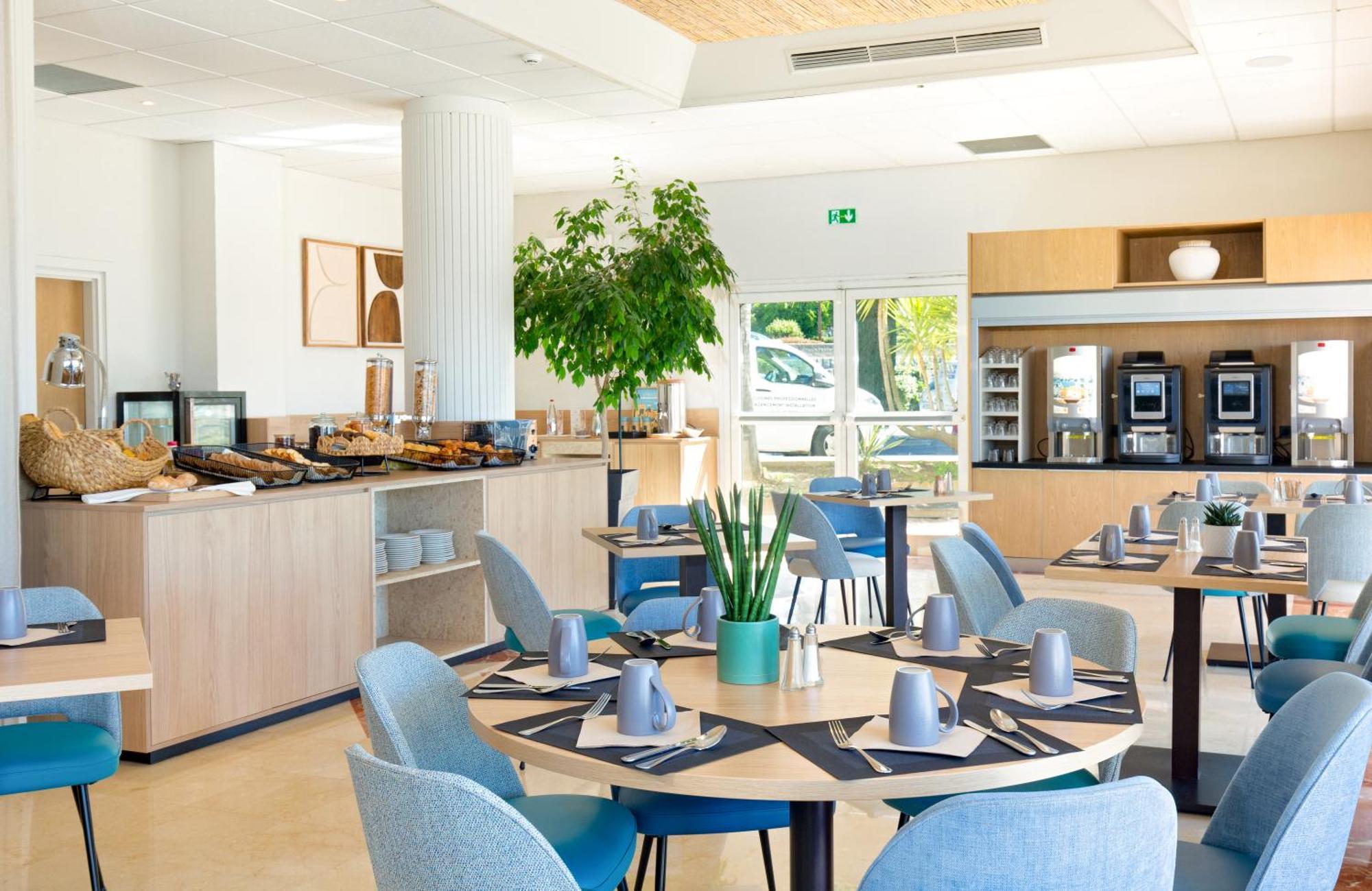 Best Western Plus La Marina Saint-Raphaël Buitenkant foto